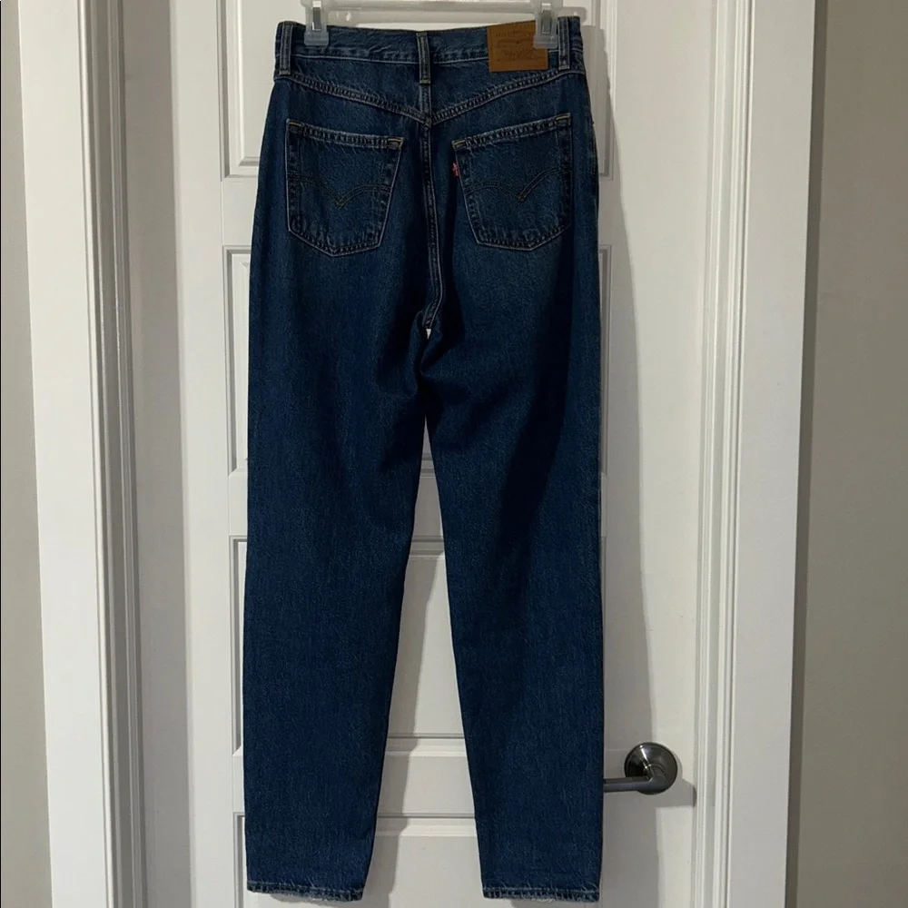 Levi’s High Rise Mom Jeans - Picture 5 of 12